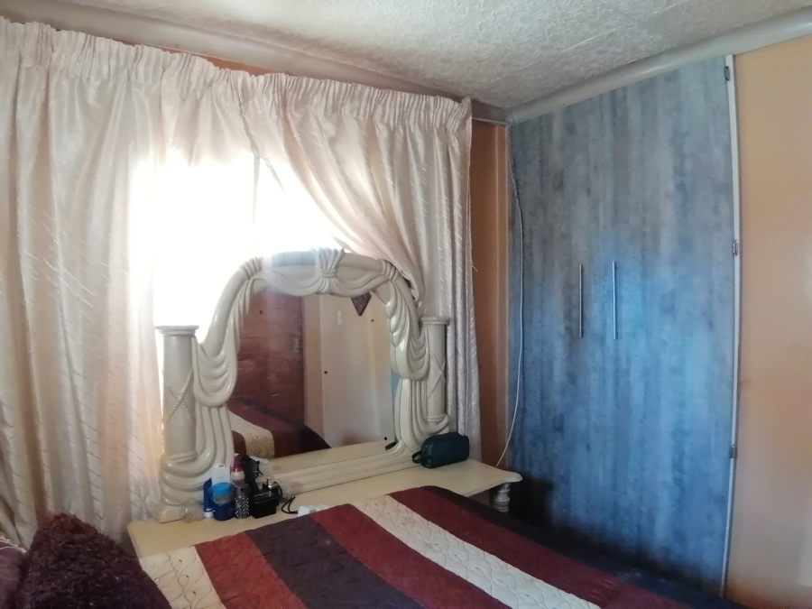 3 Bedroom Property for Sale in Roosheuwel Ext 2 North West
